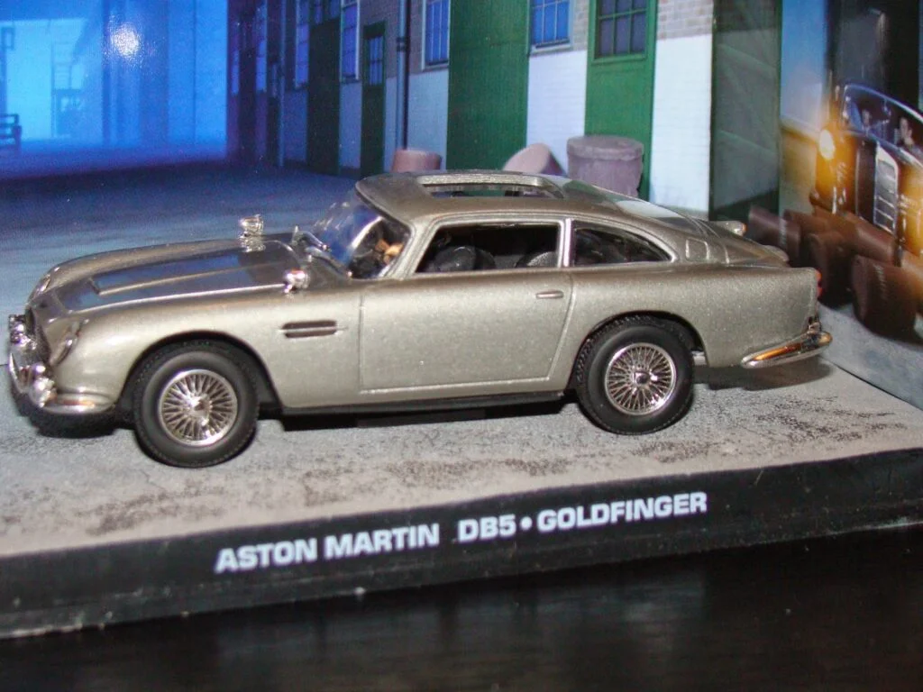 007 Vehicle: Aston Martin DB5 / Goldfinger (1964) - 007 Travelers