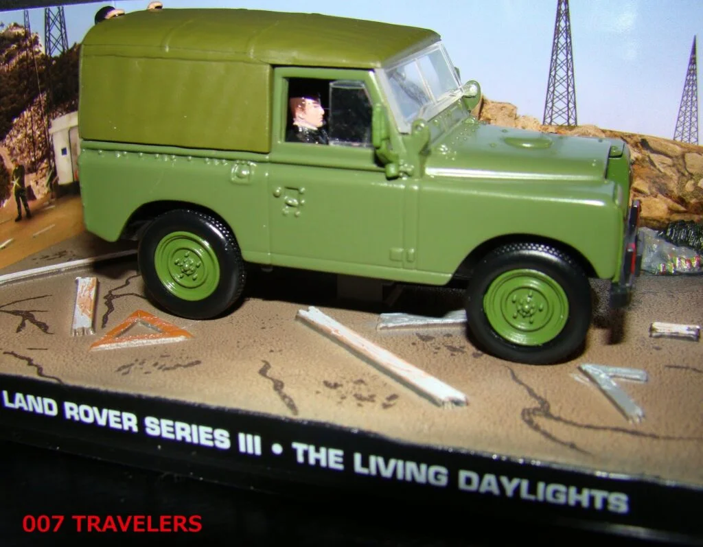 007 Vehicle: Land Rover Series III / The Living Daylights (1987