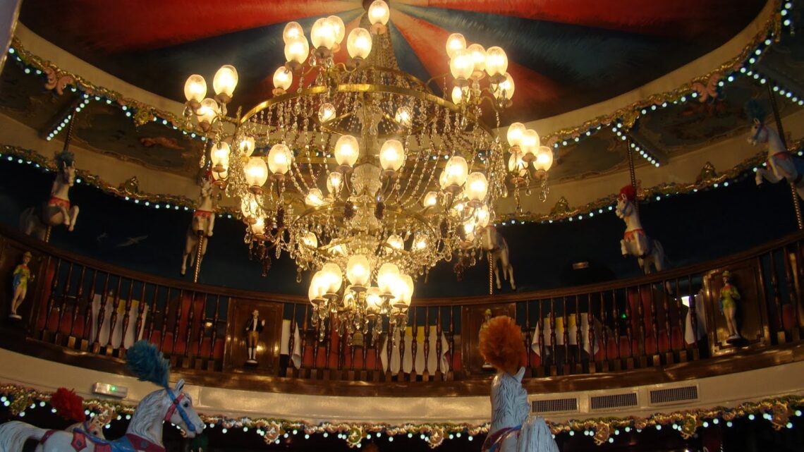 007 Restaurant: La Rotonde Brasserie, Nice, France