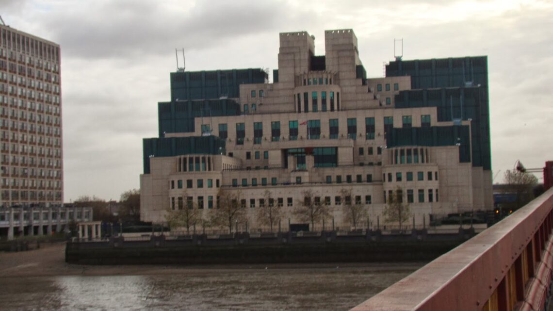 007 Filming location: MI6 Headquarters exteriors / GoldenEye (1995), The World Is Not Enough (1999), Die Another Day (2002), Skyfall (2012), SPECTRE (2015)