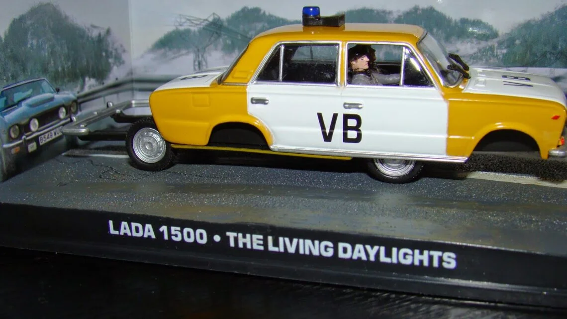 007 Vehicle: Lada 1500 / The Living Daylights (1987) - 007 Travelers