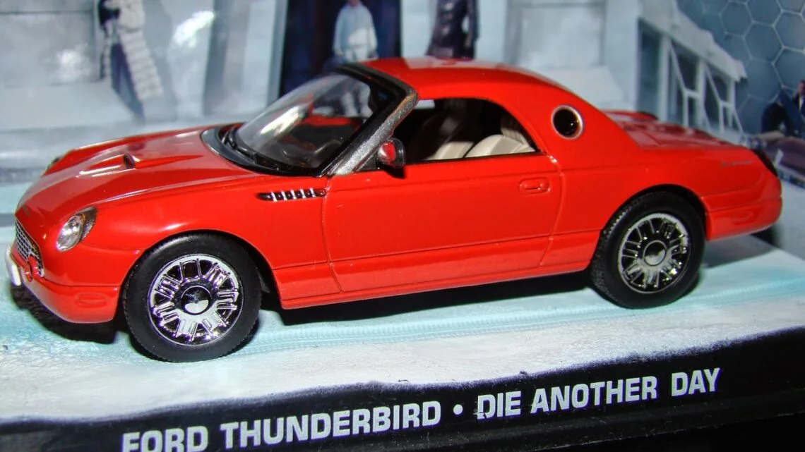 Voiture Miniature IXO Ford Thunderbird James Bond 007 - 1:43, Orange, Die Another Day