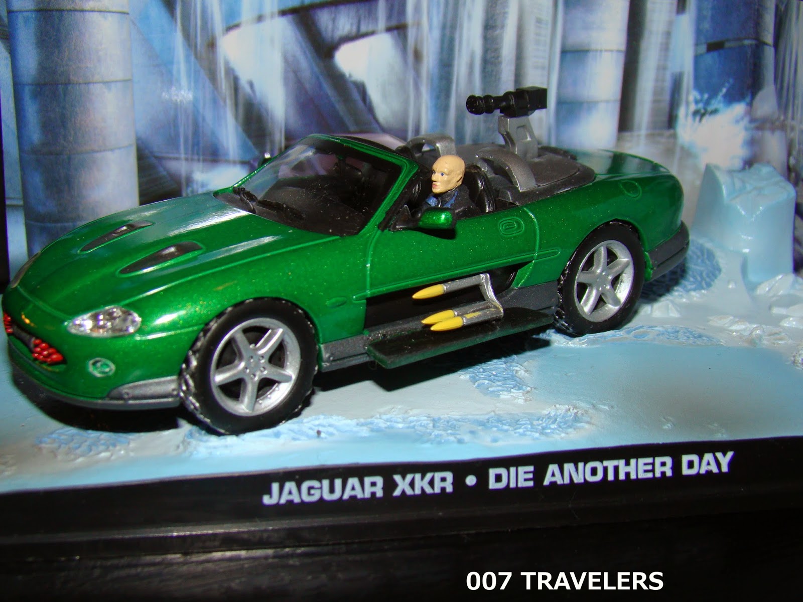 007 Vehicle: Jaguar XKR / Die Another Day (2002) - 007 Travelers
