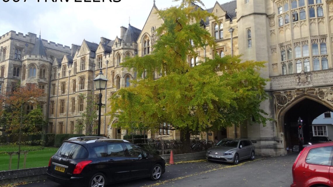 007 Filming location: Oxford college’s courtyard where Bond parked his car / Tomorrow Never Dies (1997)