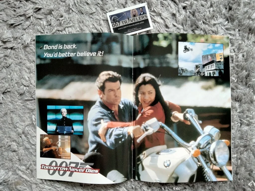 007 Item: 007 Tomorrow Never Dies Japanese Booklet - 007 Travelers