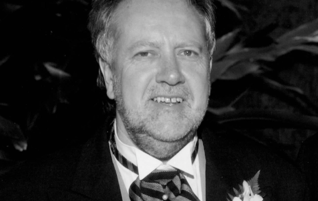 Ian Crafford, editor of “Never Say Never Again” has died